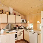 Three-bedroom In Vaggerlose *