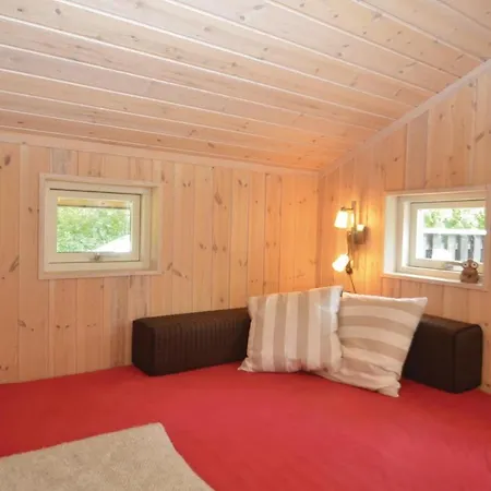 Three-bedroom In Vaggerlose *