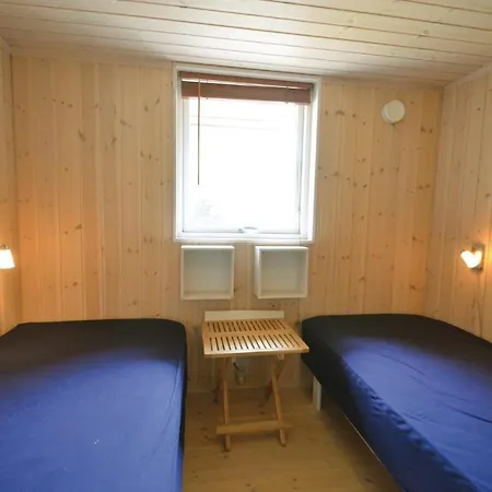 Three-bedroom In Vaggerlose *