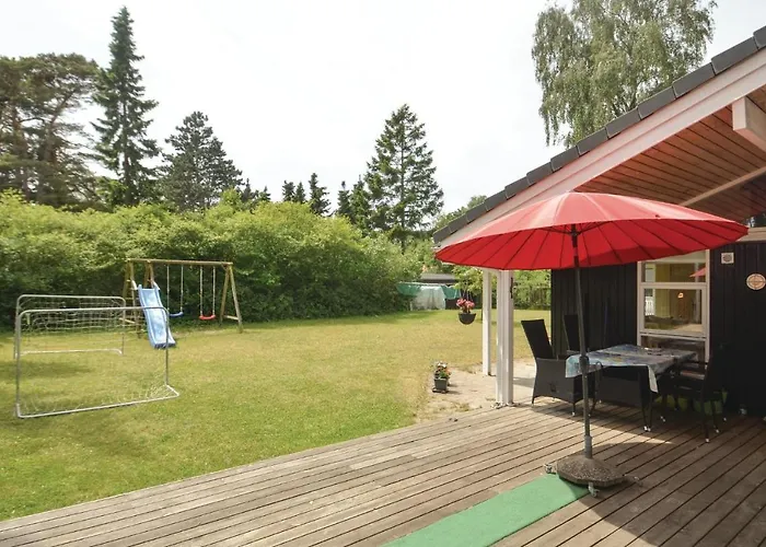 Semesterbostad Three-bedroom In Vaggerlose Bøtø By