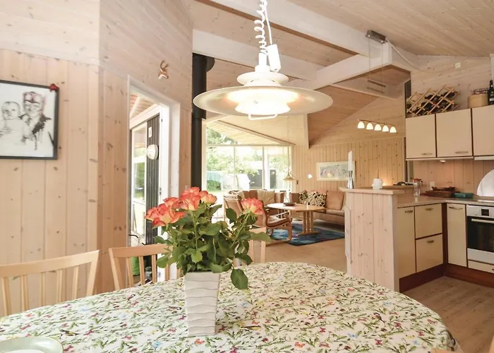 Semesterbostad Three-bedroom In Vaggerlose