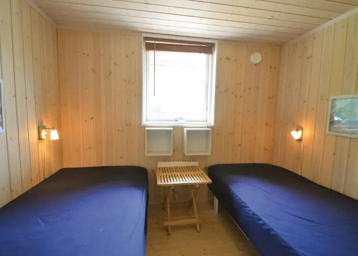 Three-bedroom In Vaggerlose *